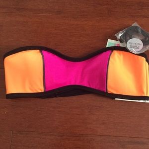 Bathing suit top reversible